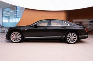 Bentley Flying Spur First Edition 2020 года  (UAE)